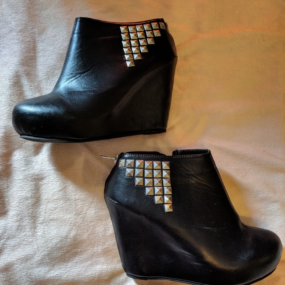 Torrid black studded wedges